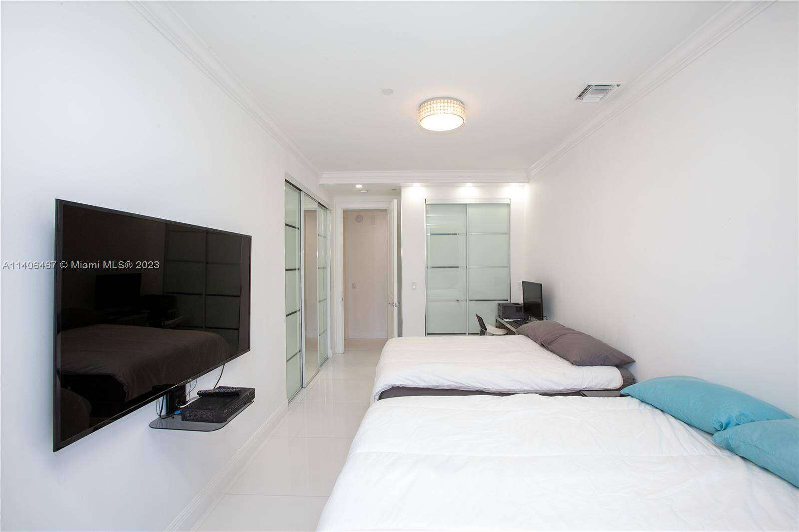 BELLAMARE WILLIAMS ISLAND - 6000 Island Blvd, Aventura, FL 33160 | Picture 21