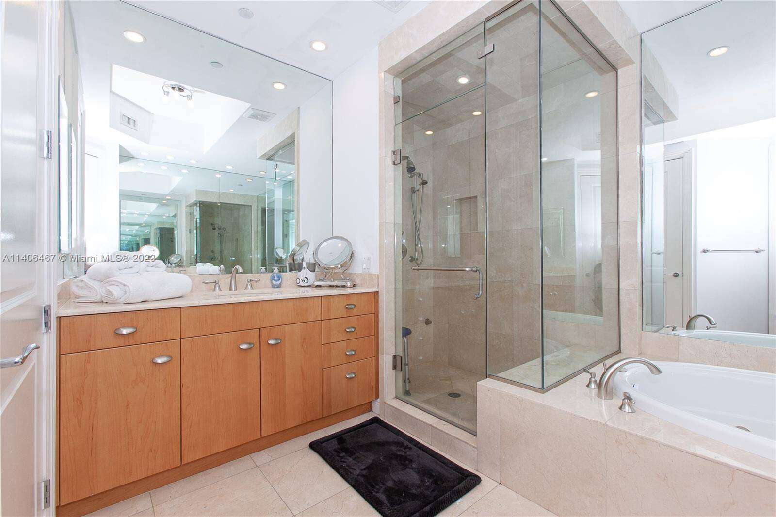 BELLAMARE WILLIAMS ISLAND - 6000 Island Blvd, Aventura, FL 33160 | Picture 24