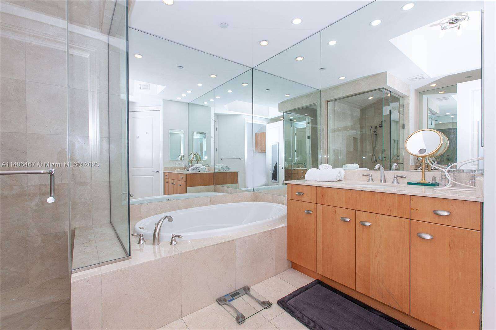 BELLAMARE WILLIAMS ISLAND - 6000 Island Blvd, Aventura, FL 33160 | Picture 25