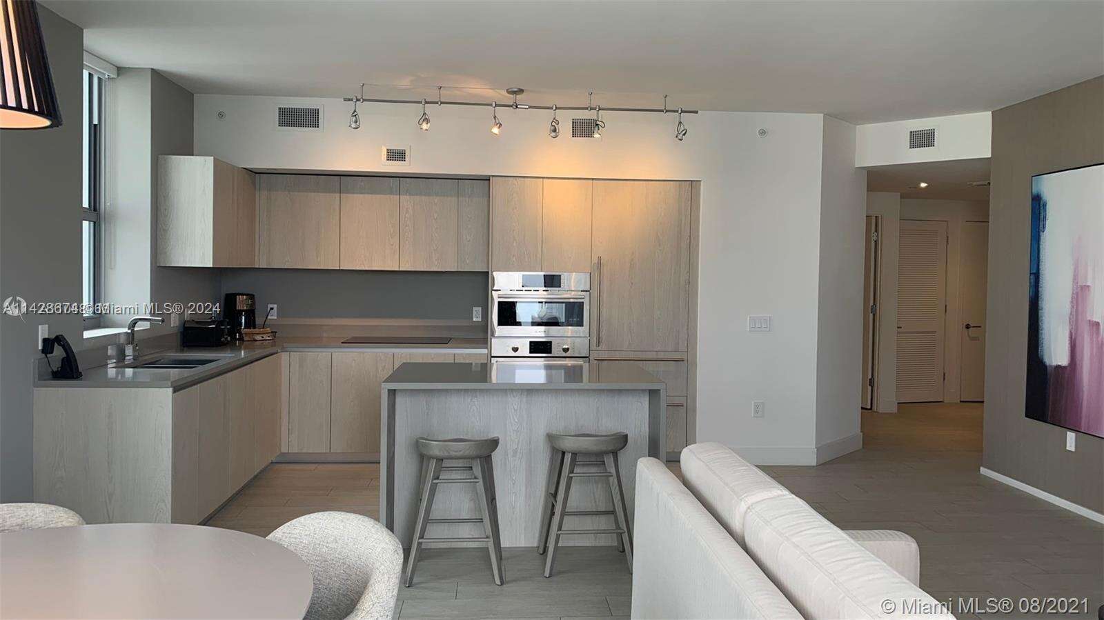 Hyde Beach House at 4010 Ocean Dr, Hollywood, FL 33019 - For Sale photo 5