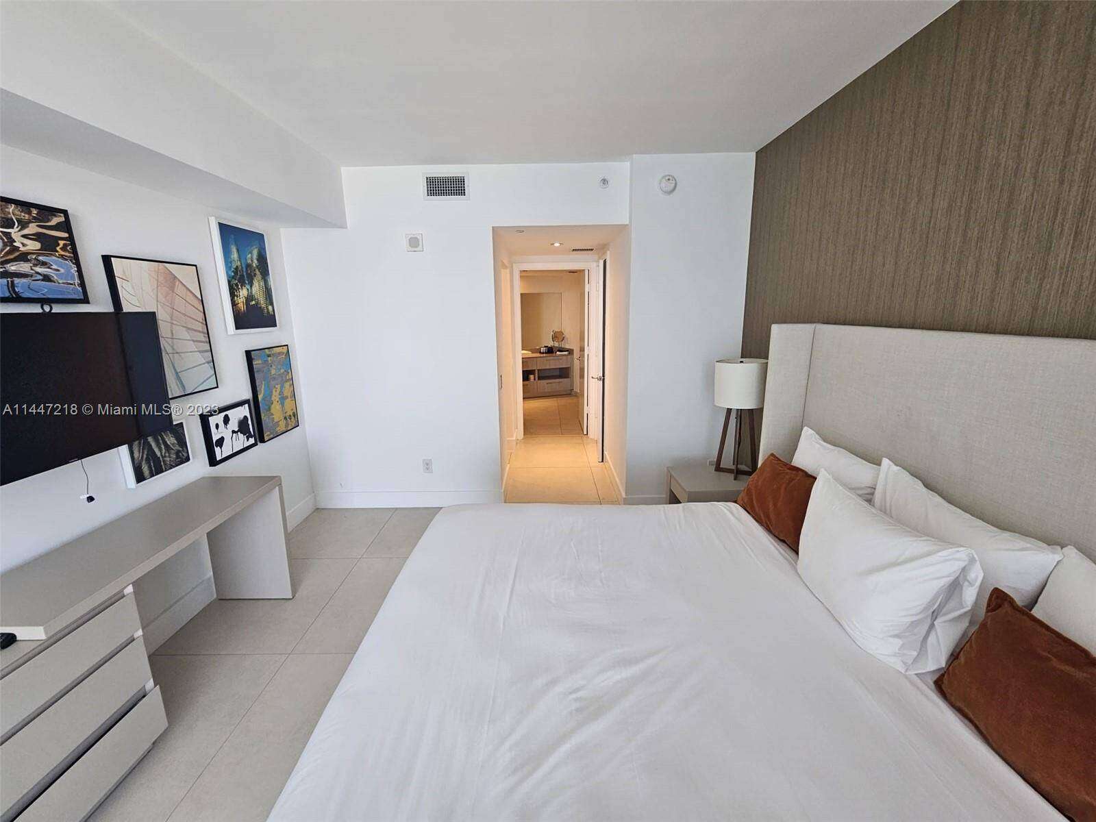 Hyde Resort at 4111 Ocean Dr, Hollywood, FL 33019 - For Sale photo 11