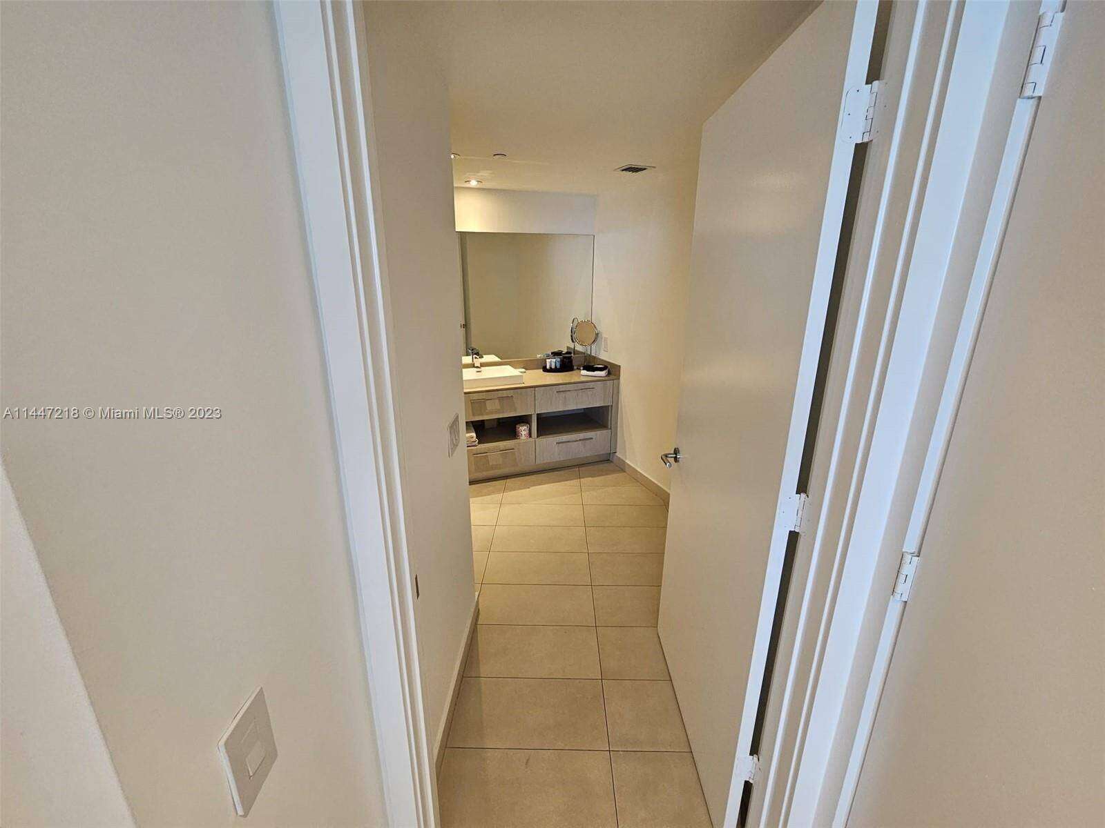 Hyde Resort at 4111 Ocean Dr, Hollywood, FL 33019 - For Sale photo 16
