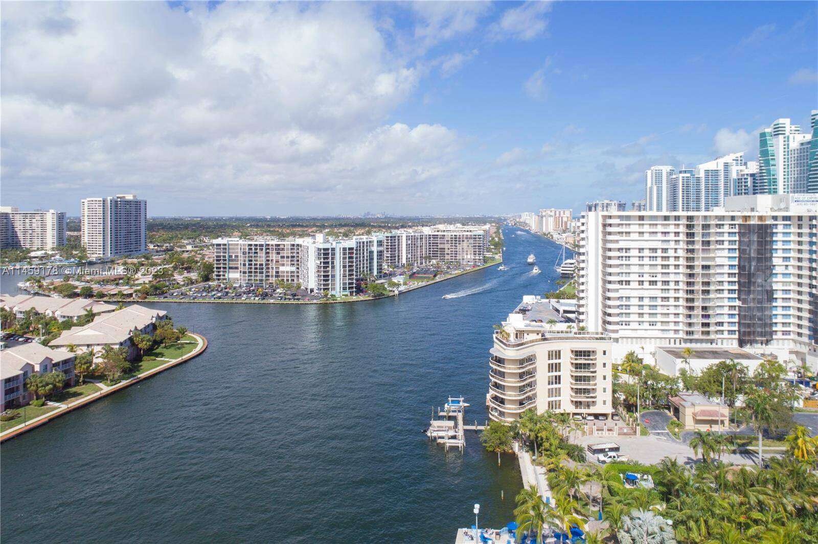 Hyde Beach House at 4010 Ocean Dr, Hollywood, FL 33019 - For Sale photo 5