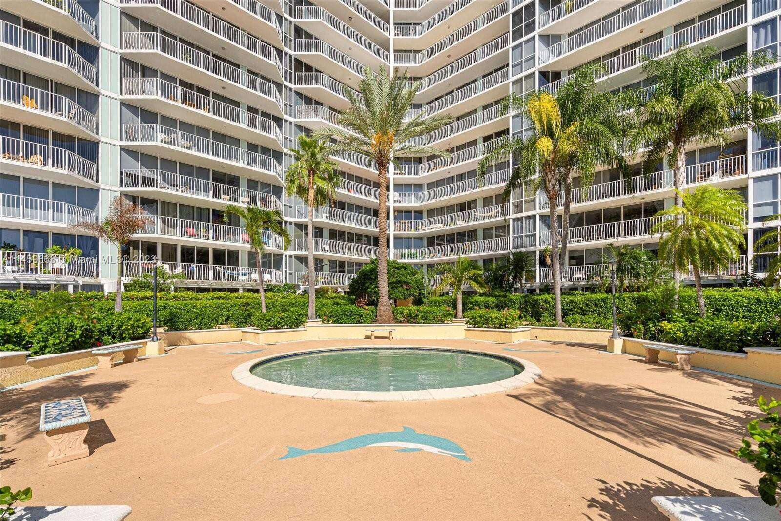 Grandview Palace at 7601 Treasure Dr, North Bay Village, FL 33141 - For Sale photo 16