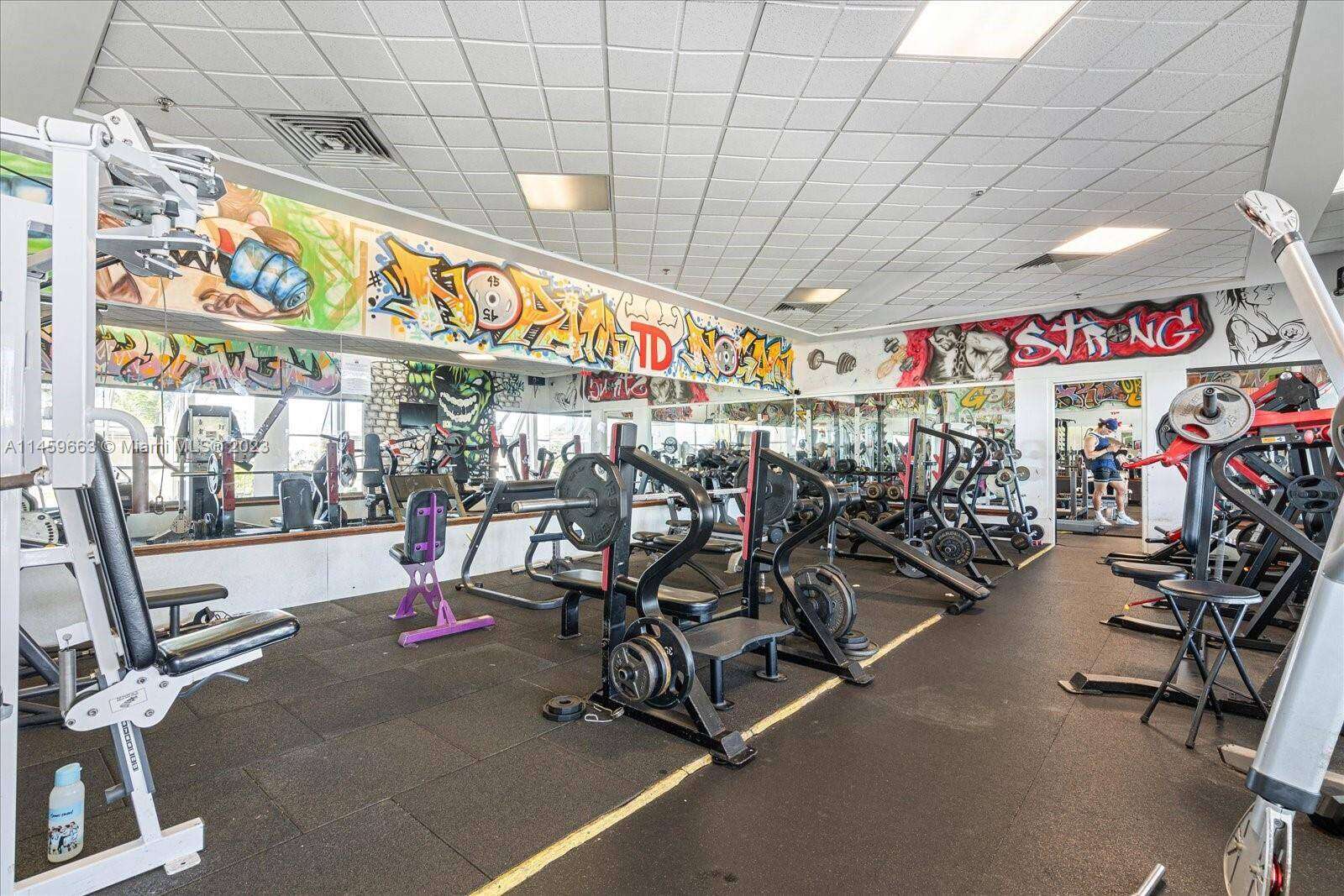 Grandview Palace at 7601 Treasure Dr, North Bay Village, FL 33141 - For Sale photo 27