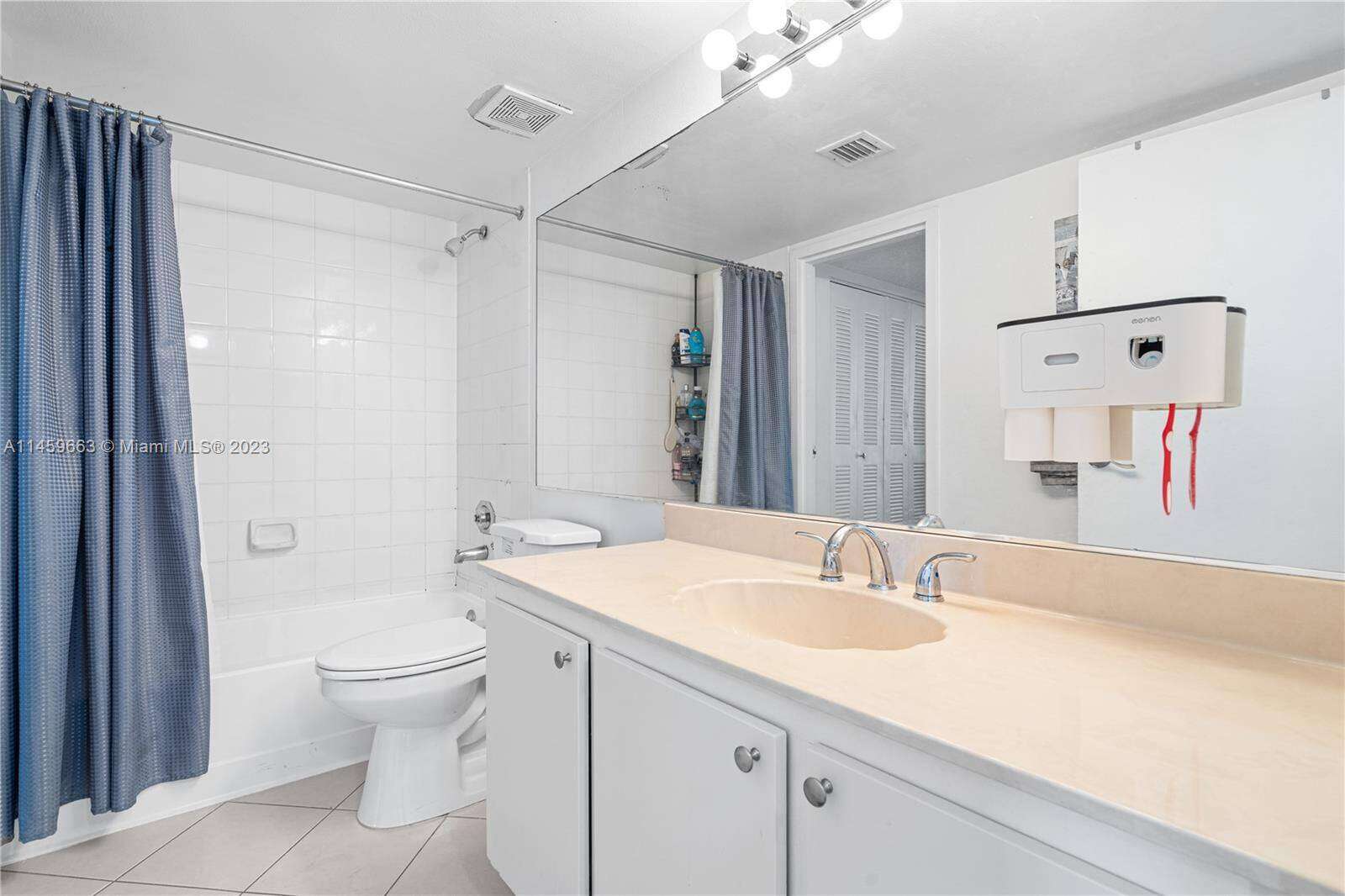 Grandview Palace at 7601 Treasure Dr, North Bay Village, FL 33141 - For Sale photo 8