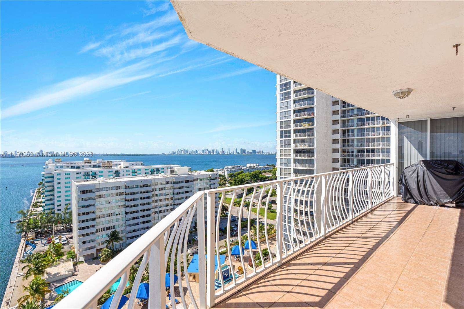 Grandview Palace at 7601 Treasure Dr, North Bay Village, FL 33141 - For Sale photo 9