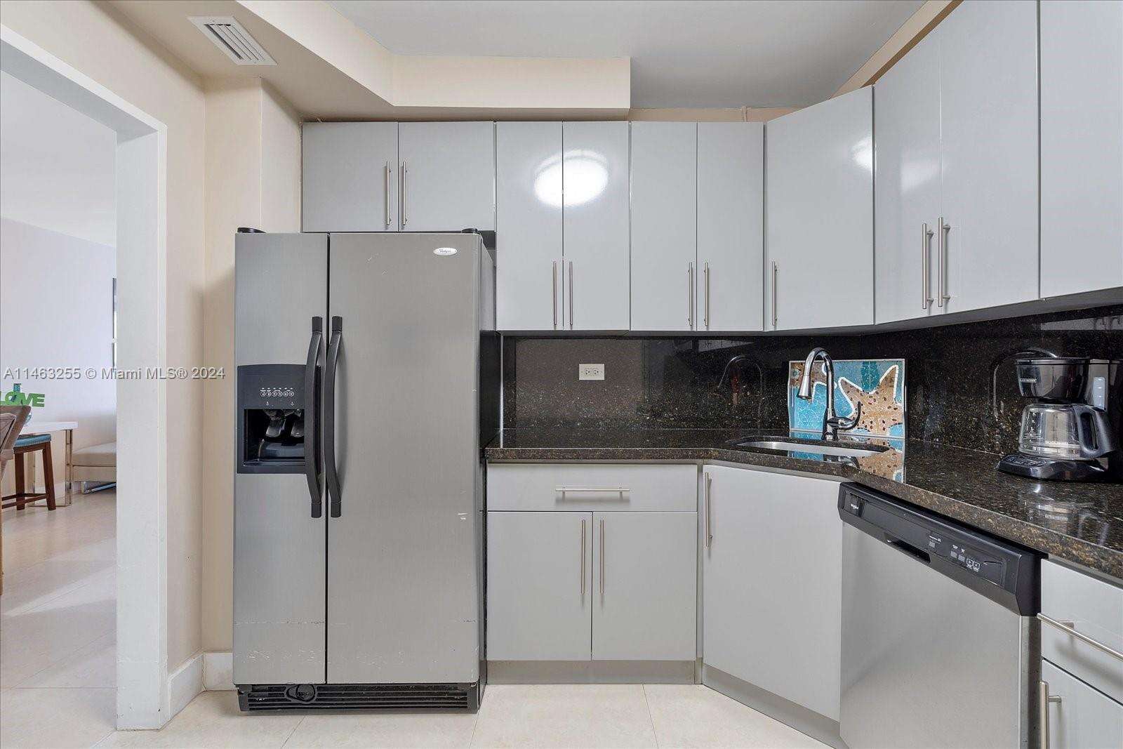 The Pavilion at 5601 Collins Ave, Miami Beach, FL 33140 - For Sale photo 23