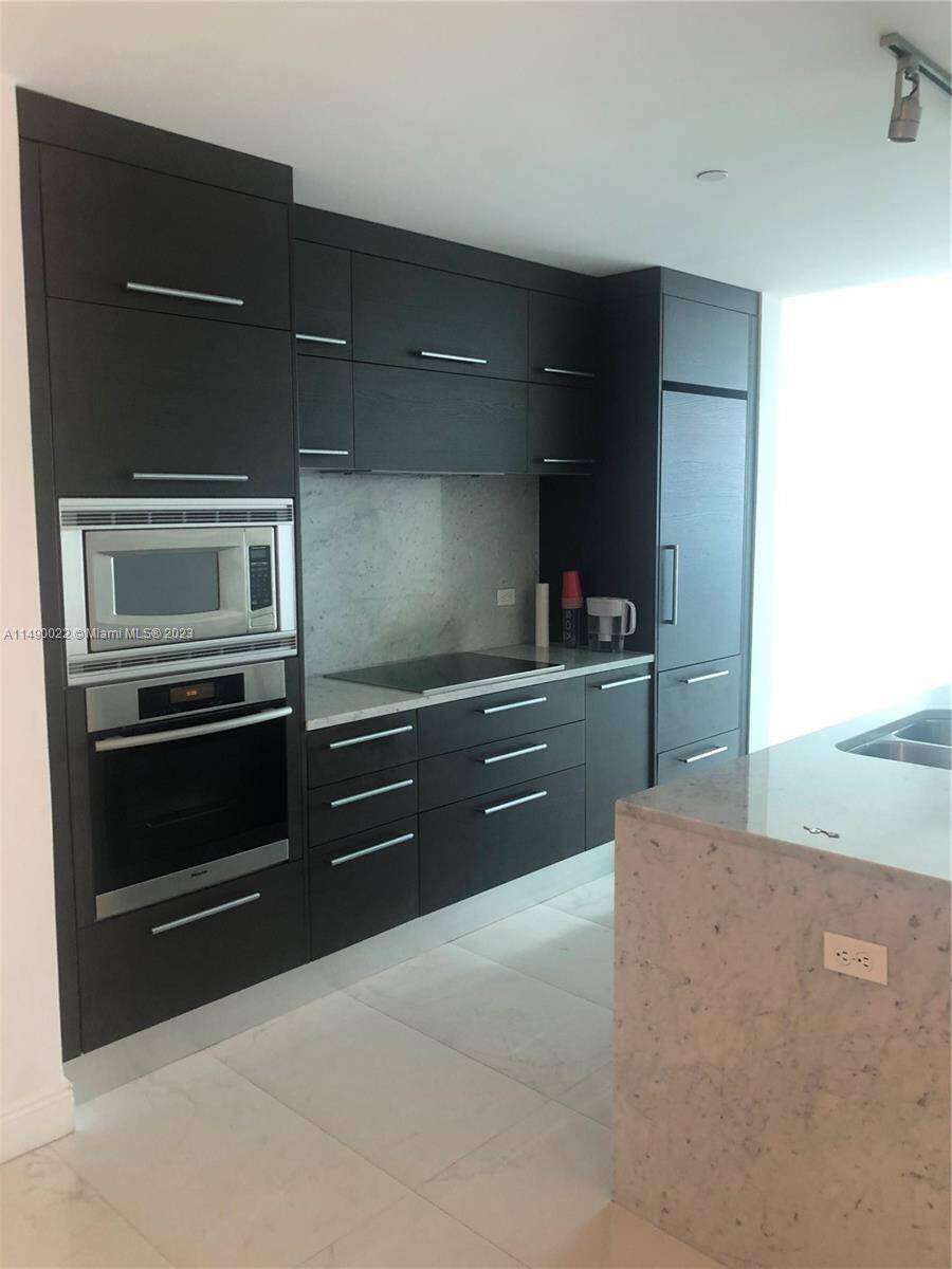 900 Biscayne at 900 Biscayne Blvd, Miami, FL 33132 - For Sale photo 13