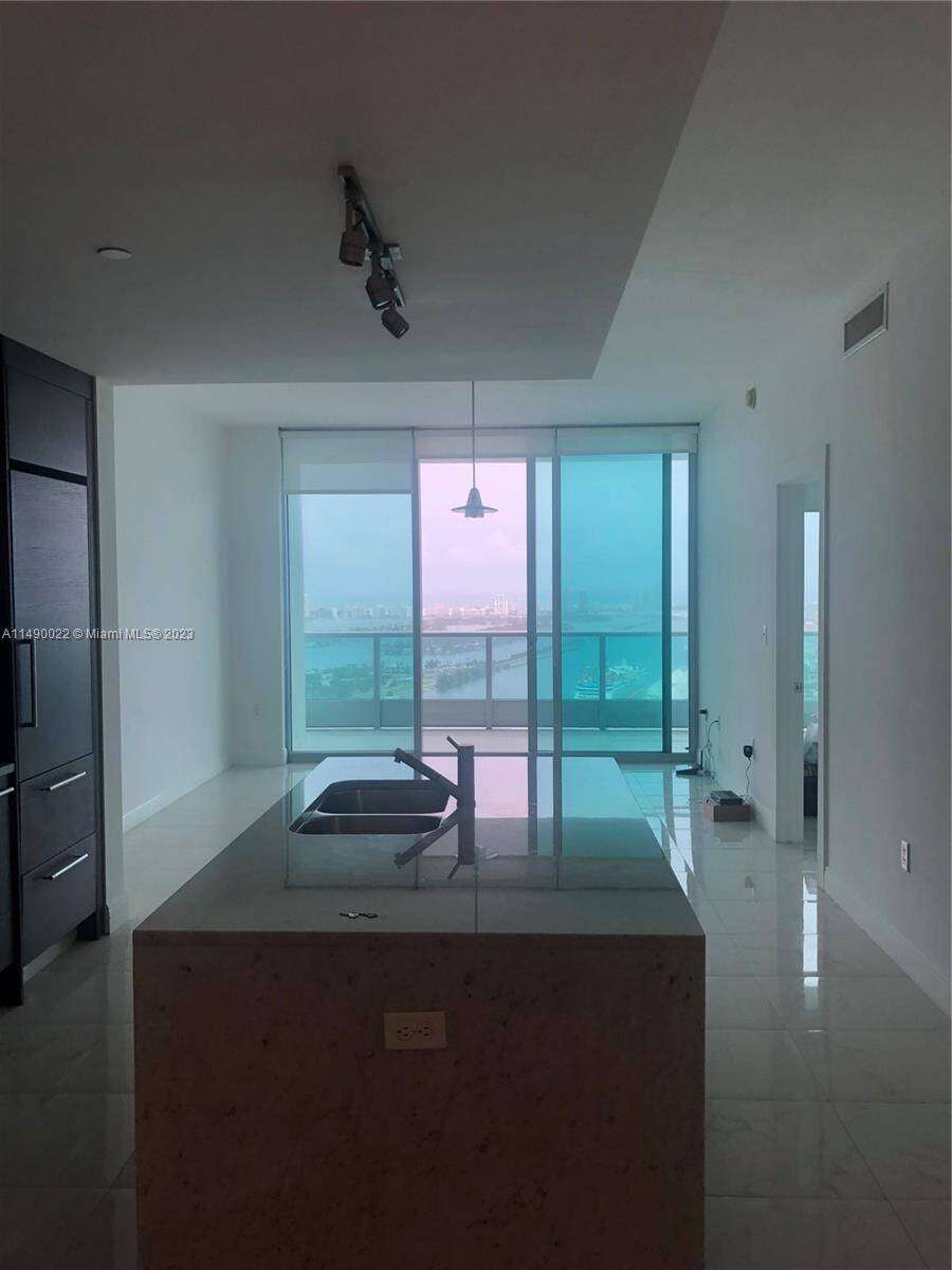 900 Biscayne at 900 Biscayne Blvd, Miami, FL 33132 - For Sale photo 14