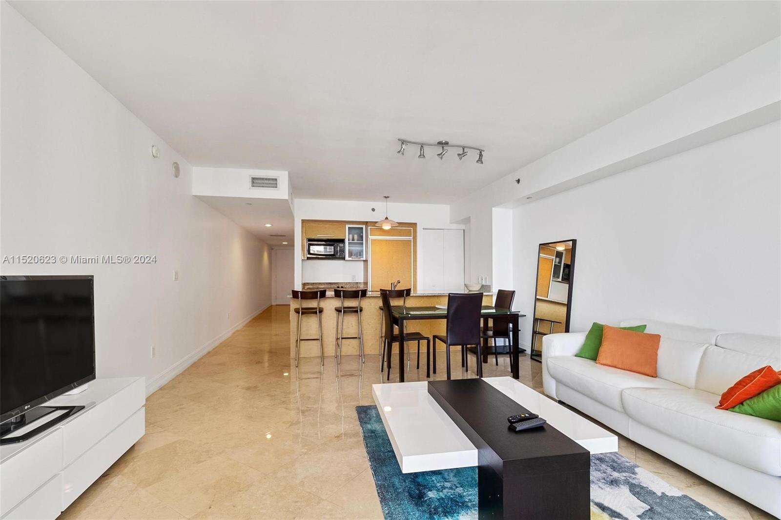The Beach Club Two at 1830 Ocean Dr, Hallandale Beach, FL 33009 - For Sale photo 12