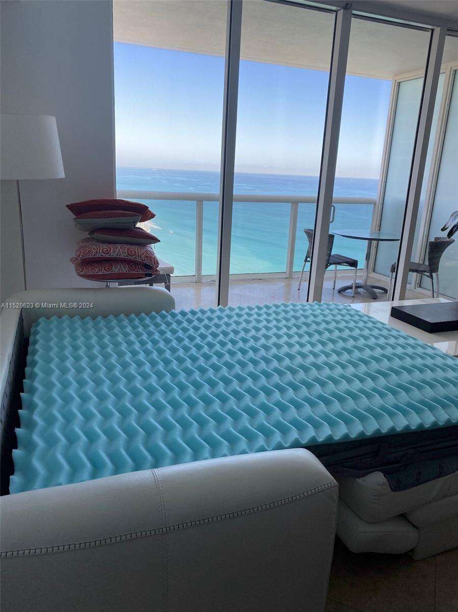 The Beach Club Two at 1830 Ocean Dr, Hallandale Beach, FL 33009 - For Sale photo 14