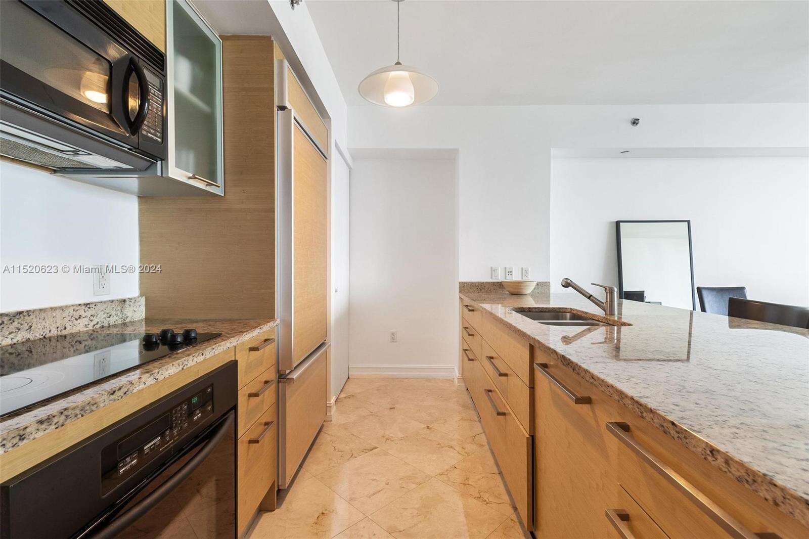 The Beach Club Two at 1830 Ocean Dr, Hallandale Beach, FL 33009 - For Sale photo 8