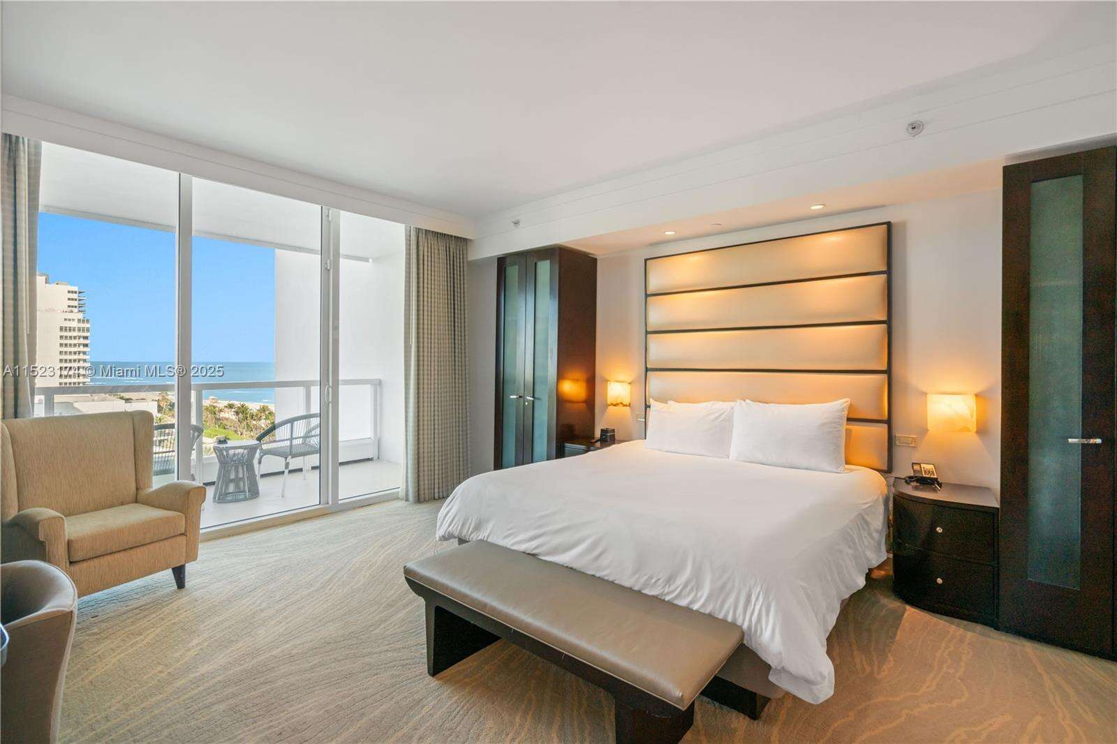 FONTAINEBLEAU III OCEAN CLUB - 4391 Collins Ave, Miami Beach, FL 33140 | Picture 22