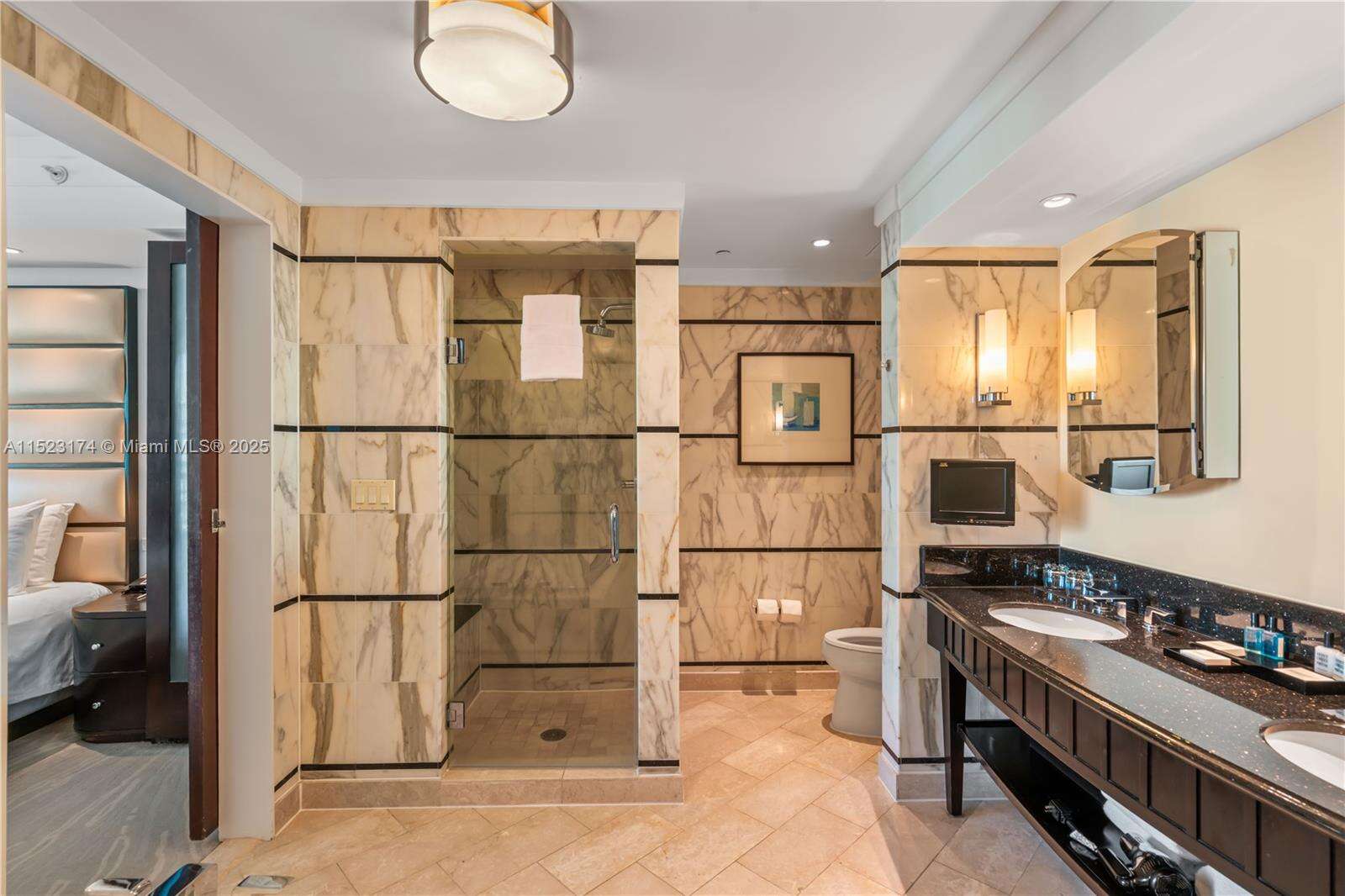 FONTAINEBLEAU III OCEAN CLUB - 4391 Collins Ave, Miami Beach, FL 33140 | Picture 29