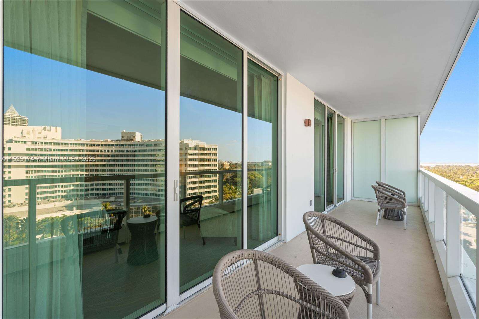 FONTAINEBLEAU III OCEAN CLUB - 4391 Collins Ave, Miami Beach, FL 33140 | Picture 32
