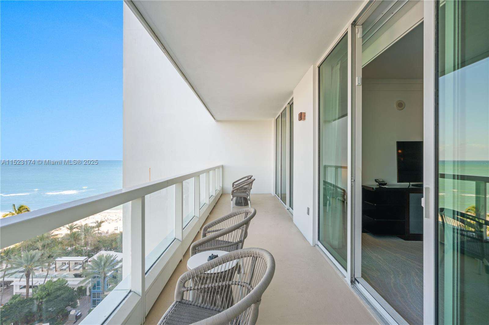 FONTAINEBLEAU III OCEAN CLUB - 4391 Collins Ave, Miami Beach, FL 33140 | Picture 34