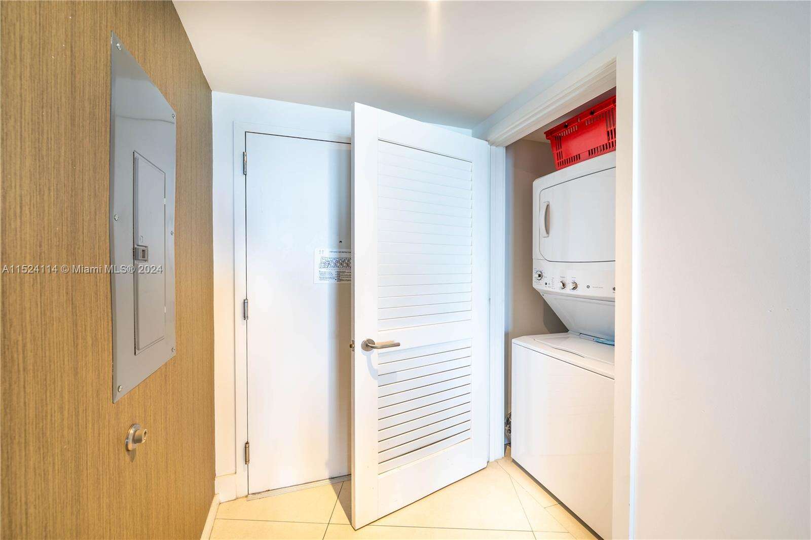 Hyde Resort at 4111 Ocean Dr, Hollywood, FL 33019 - For Sale photo 16