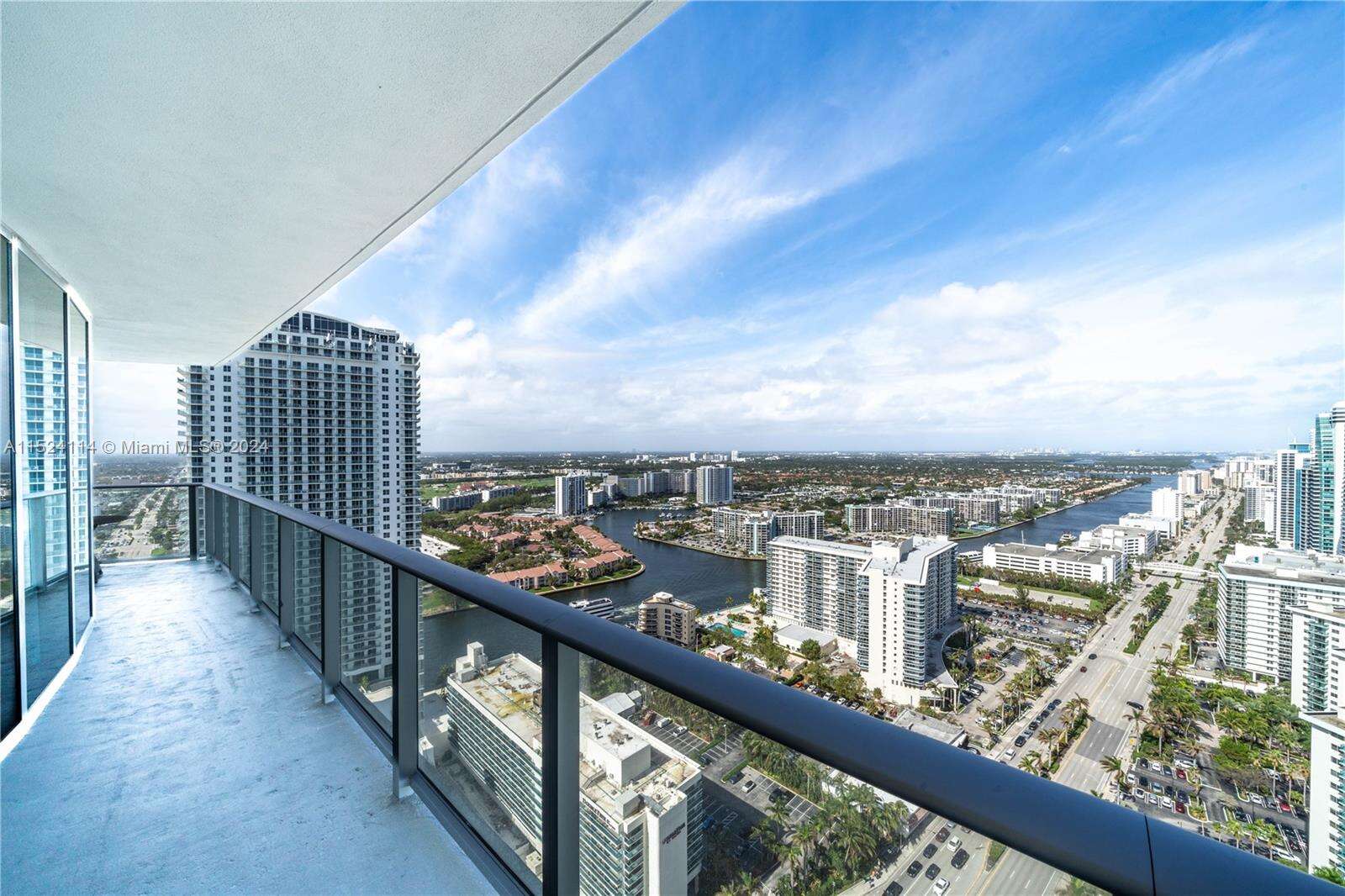Hyde Resort at 4111 Ocean Dr, Hollywood, FL 33019 - For Sale photo 17