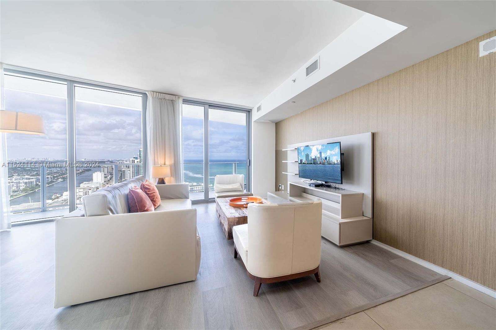Hyde Resort at 4111 Ocean Dr, Hollywood, FL 33019 - For Sale photo 4