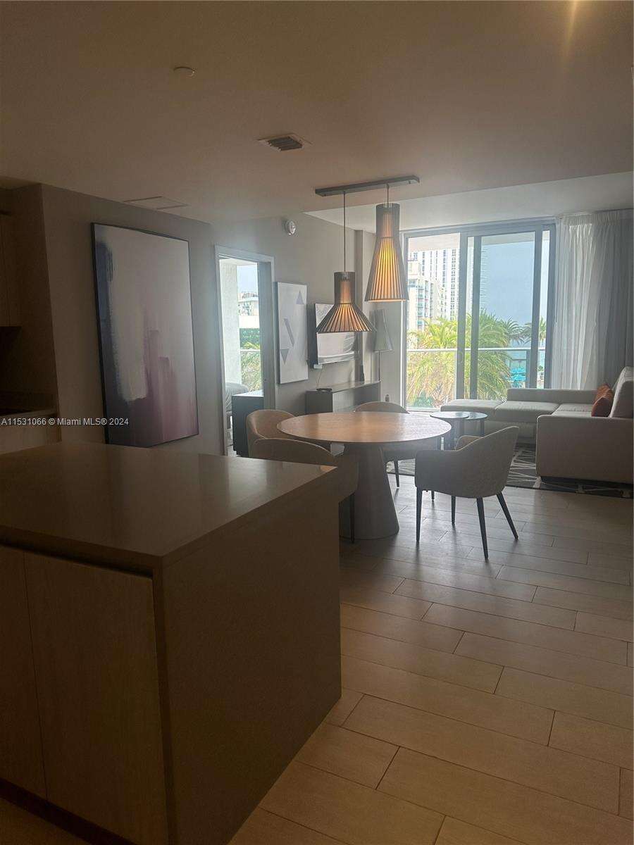 Hyde Beach House at 4010 Ocean Dr, Hollywood, FL 33019 - For Sale photo 13
