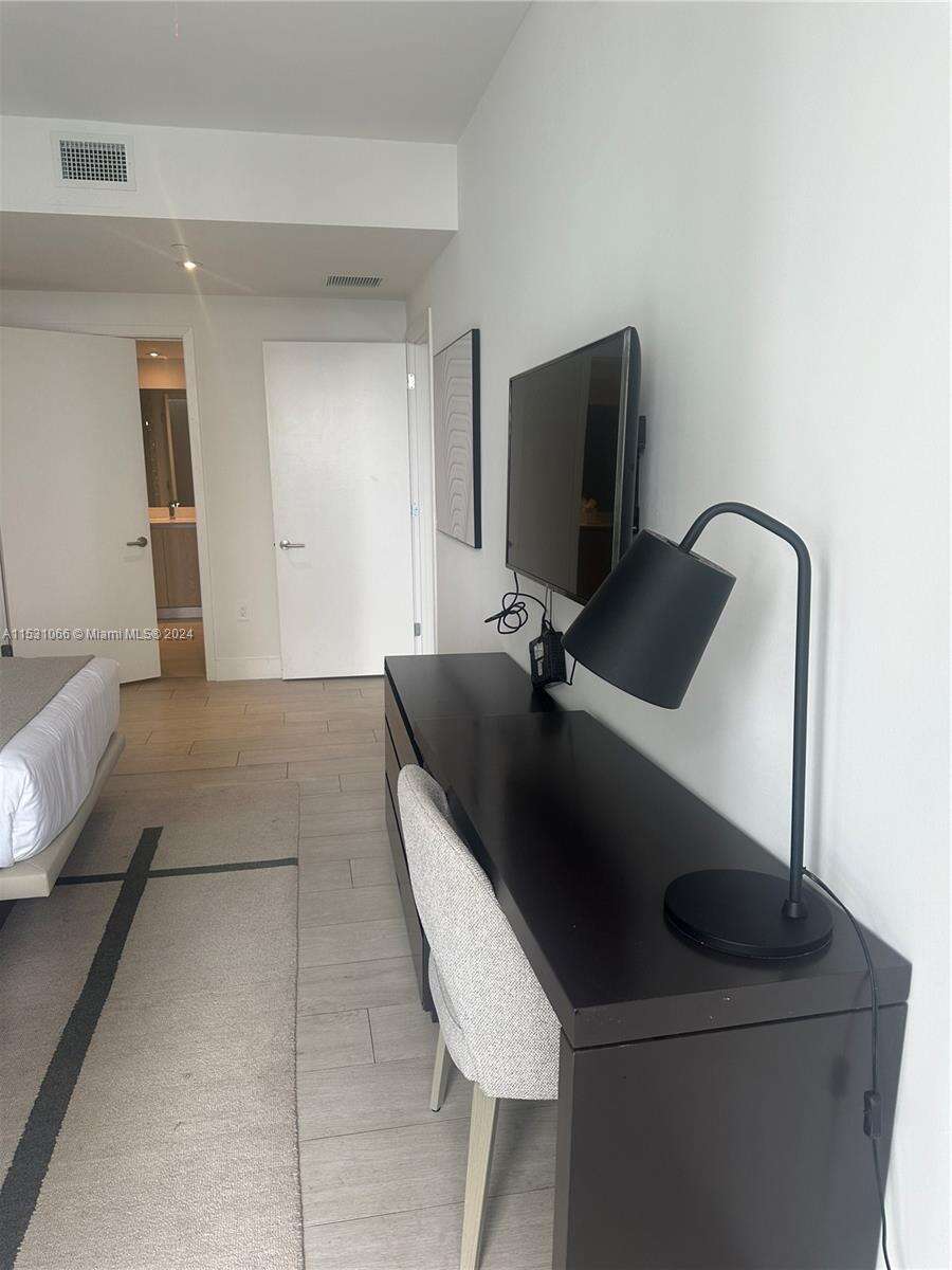 Hyde Beach House at 4010 Ocean Dr, Hollywood, FL 33019 - For Sale photo 25