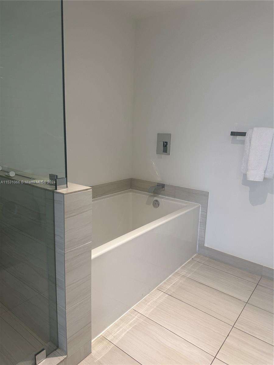 Hyde Beach House at 4010 Ocean Dr, Hollywood, FL 33019 - For Sale photo 36