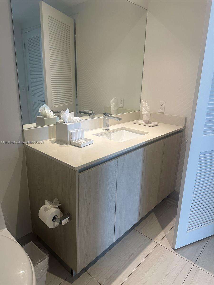 Hyde Beach House at 4010 Ocean Dr, Hollywood, FL 33019 - For Sale photo 7
