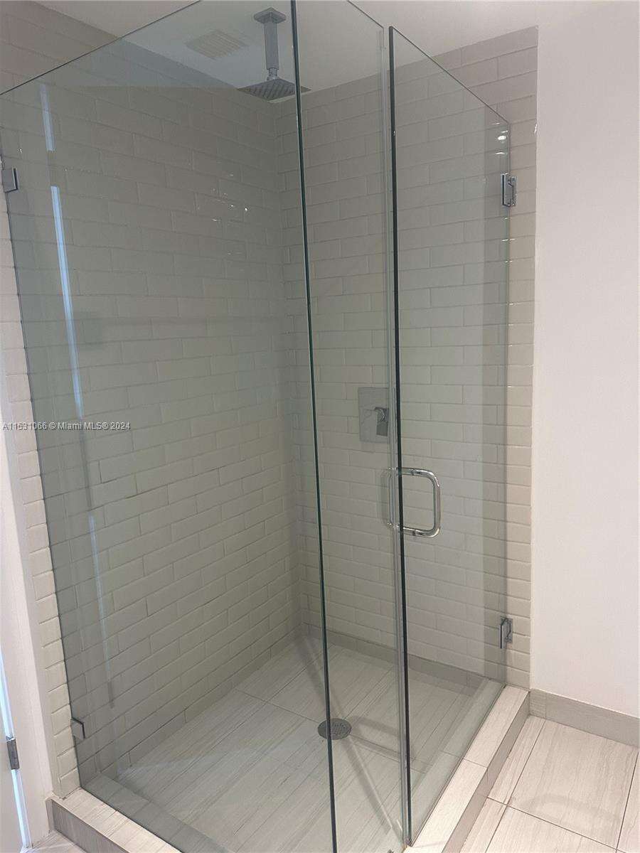 Hyde Beach House at 4010 Ocean Dr, Hollywood, FL 33019 - For Sale photo 9