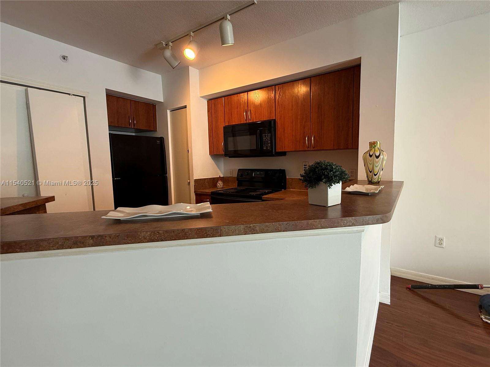 The Waverly at 9201 Collins Ave, Surfside, FL 33154 - For Sale photo 8