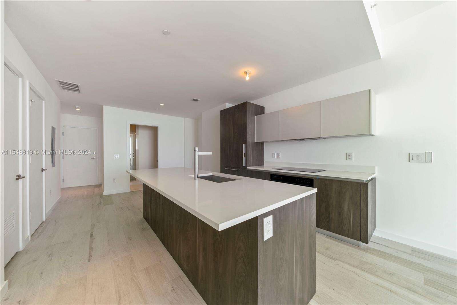 Gran Paraiso at 480 31 St, Miami, FL 33137 - For Sale photo 5