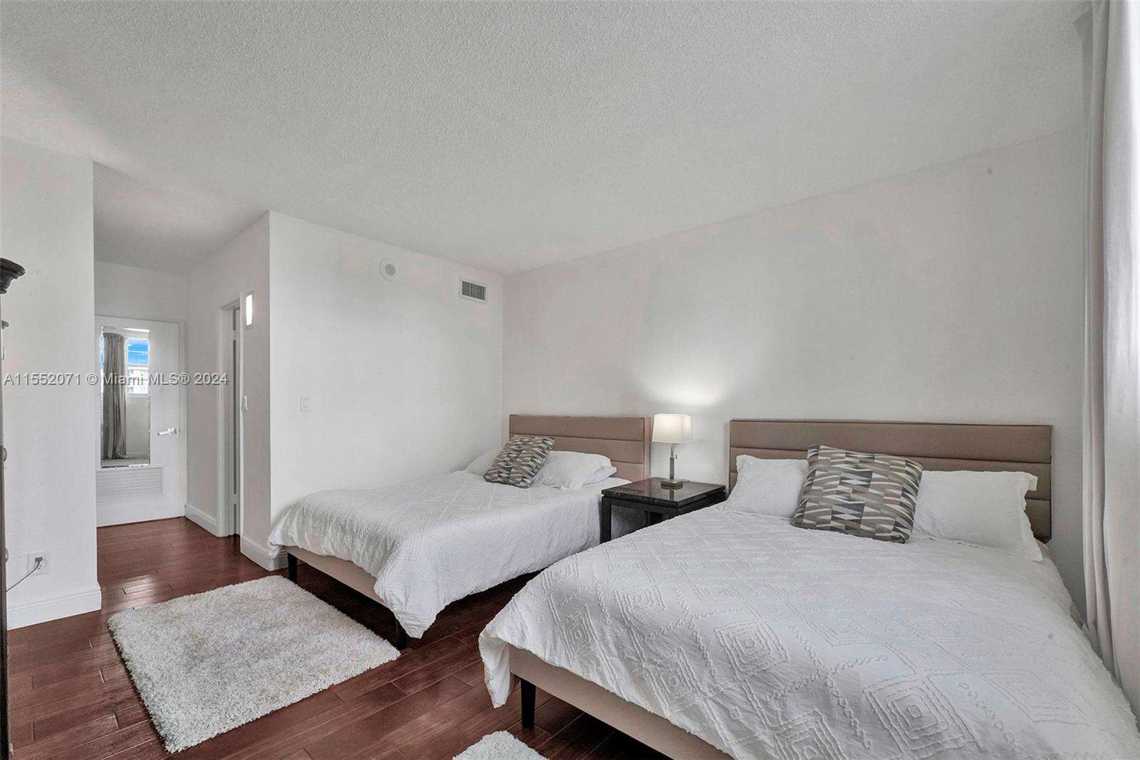 Ocean Reserve at 19370 Collins Ave, Sunny Isles Beach, FL 33160 - For Sale photo 9
