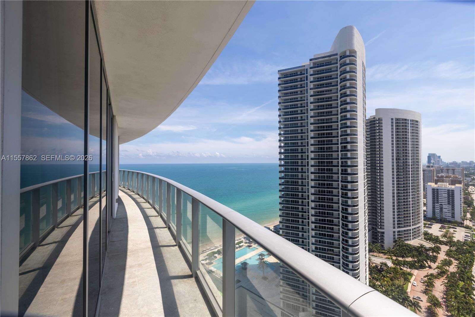 Hyde Resort at 4111 Ocean Dr, Hollywood, FL 33019 - For Sale photo 4