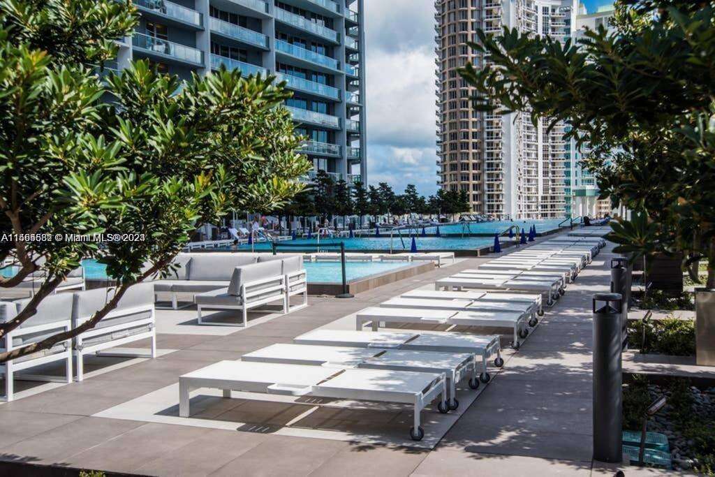 Icon Brickell 1 at 475 Brickell Ave, Miami, FL 33131 - For Sale photo 12