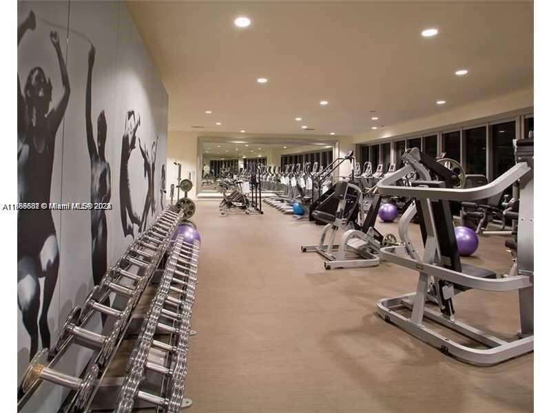Icon Brickell 1 at 475 Brickell Ave, Miami, FL 33131 - For Sale photo 9
