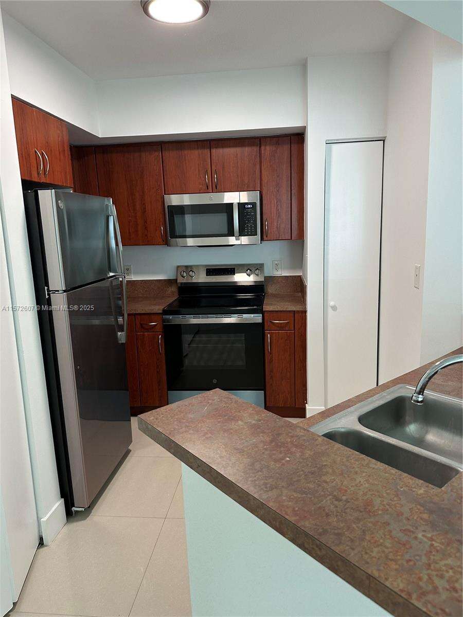 The Waverly at 9201 Collins Ave, Surfside, FL 33154 - For Sale photo 7