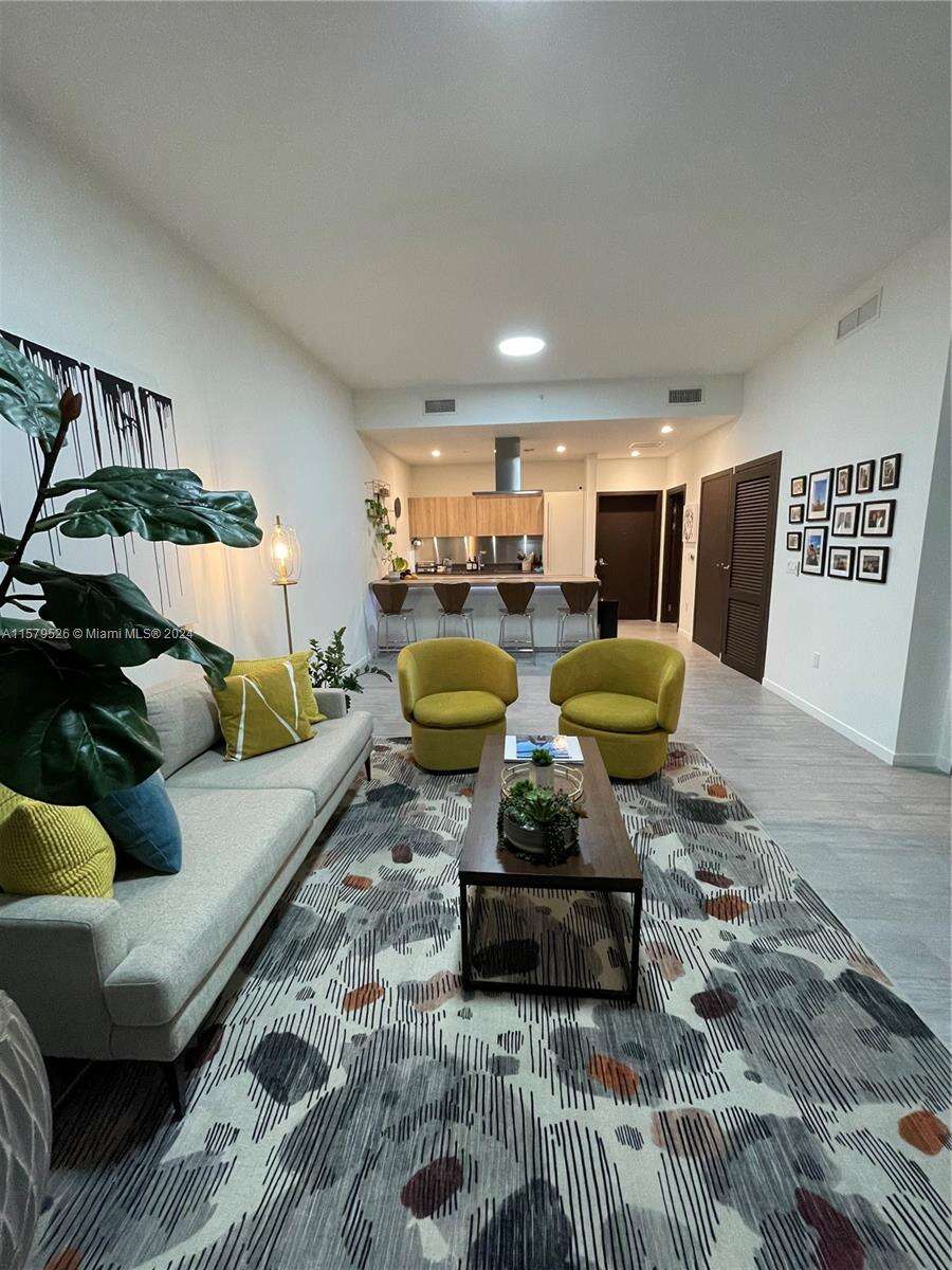 Brickell Flatiron at 1000 Brickell Plz, Miami, FL 33131 - For Sale photo 3
