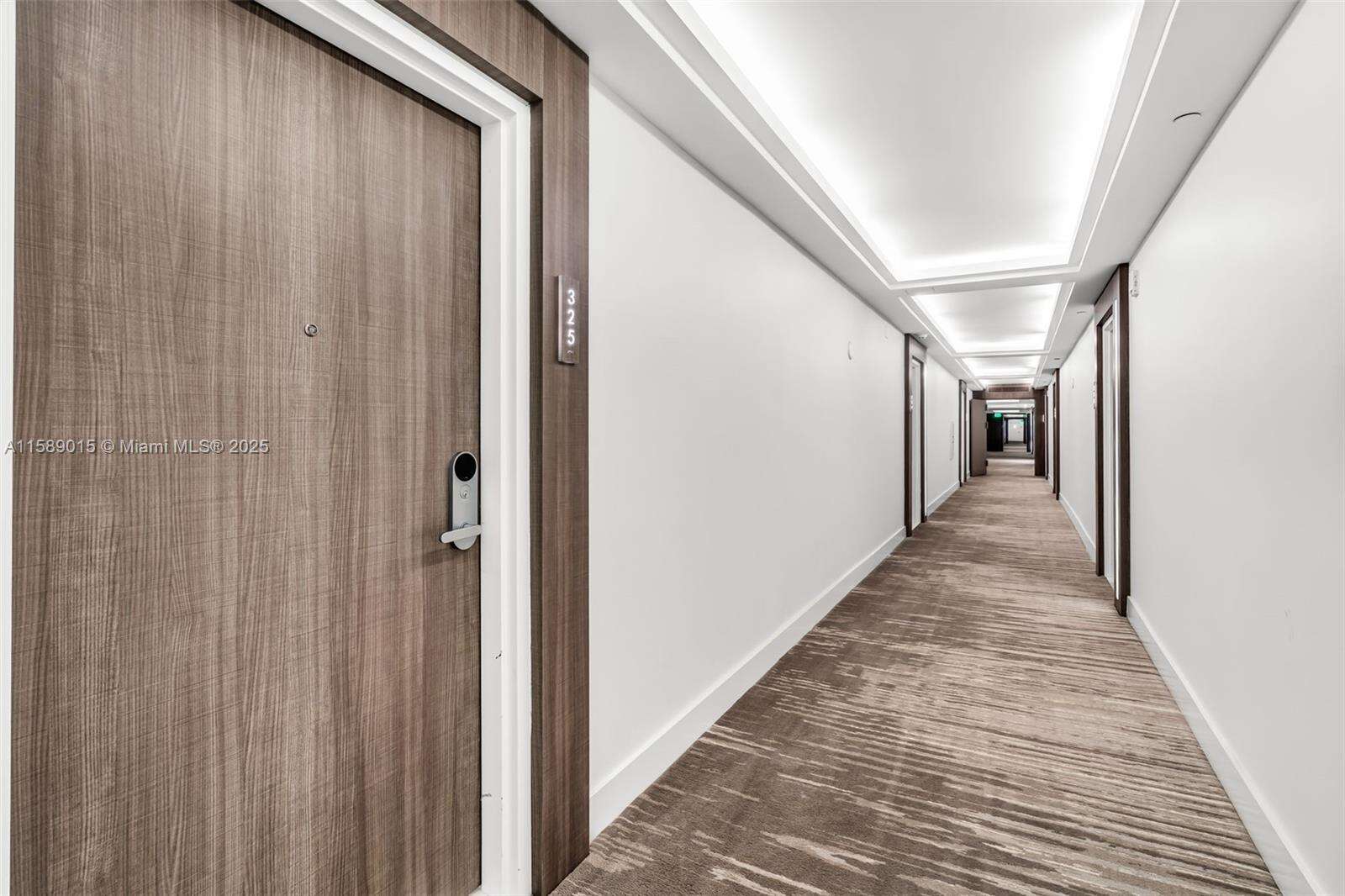 RONEY PALACE - 2301 Collins Ave, Miami Beach, FL 33139 | Picture 16