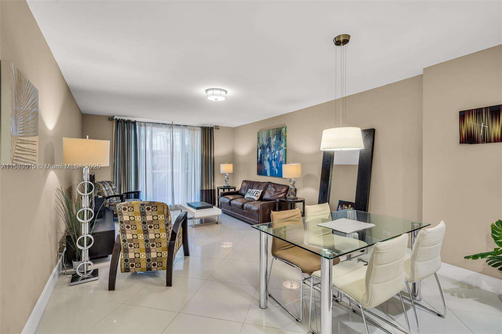 RONEY PALACE - 2301 Collins Ave, Miami Beach, FL 33139 | Picture 32