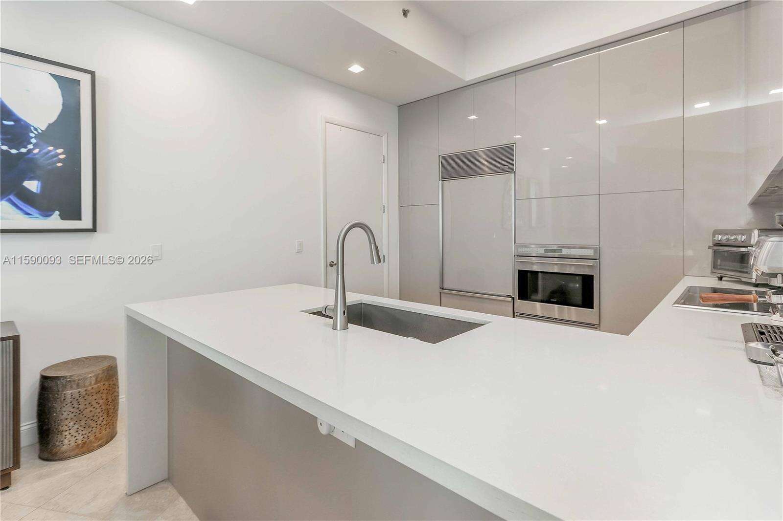 TDR TOWER I - 16001 Collins Ave, Sunny Isles Beach, FL 33160 | Picture 14