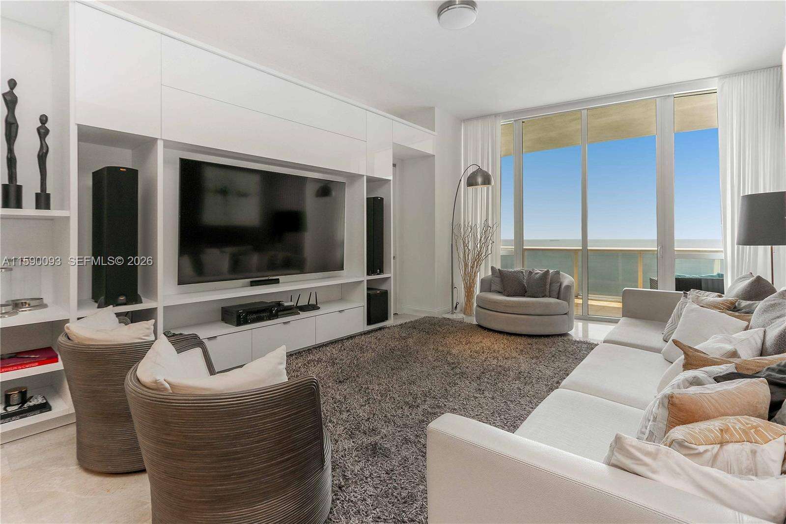 TDR TOWER I - 16001 Collins Ave, Sunny Isles Beach, FL 33160 | Picture 4