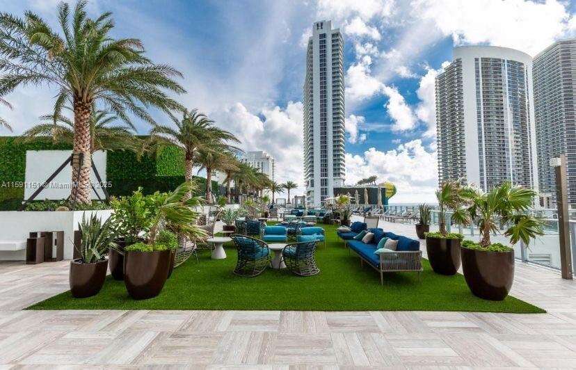 Hyde Beach House at 4010 Ocean Dr, Hollywood, FL 33019 - For Sale photo 8
