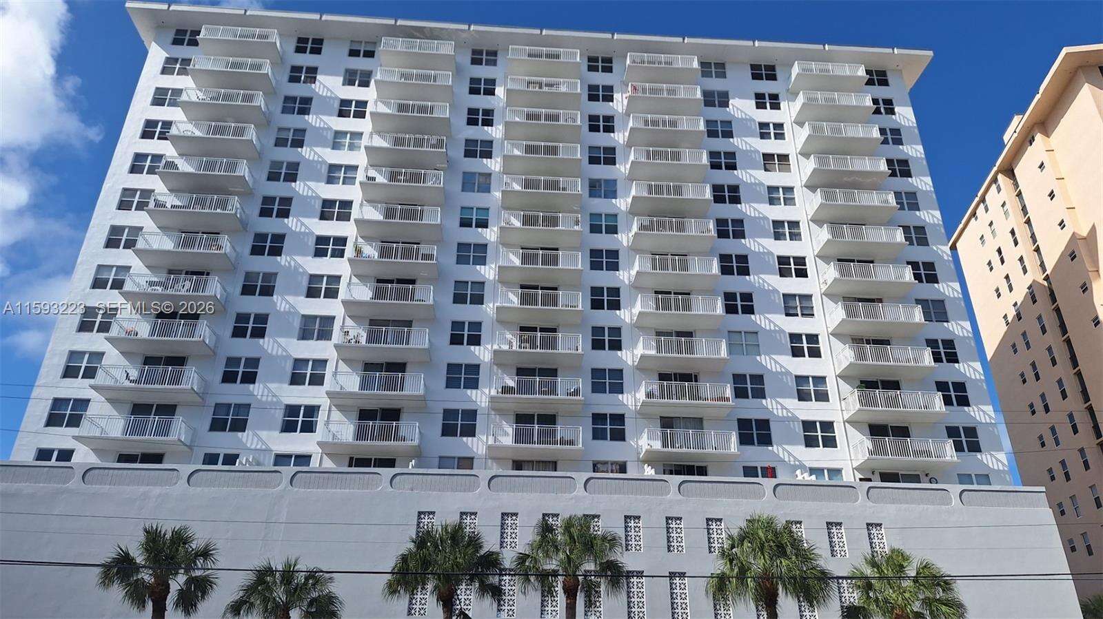 Golden Horn South Condos for Sale & Rent | Picture 1