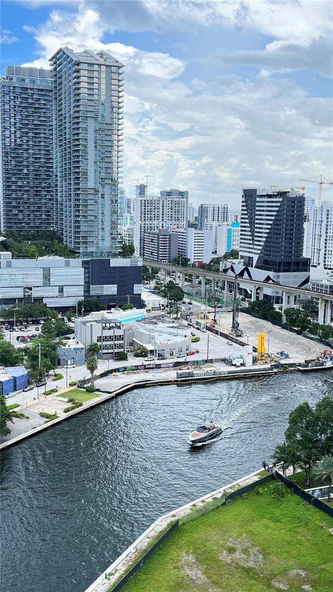 Wind By Neo at 350 Miami Ave, Miami, FL 33130 - For Sale photo 28