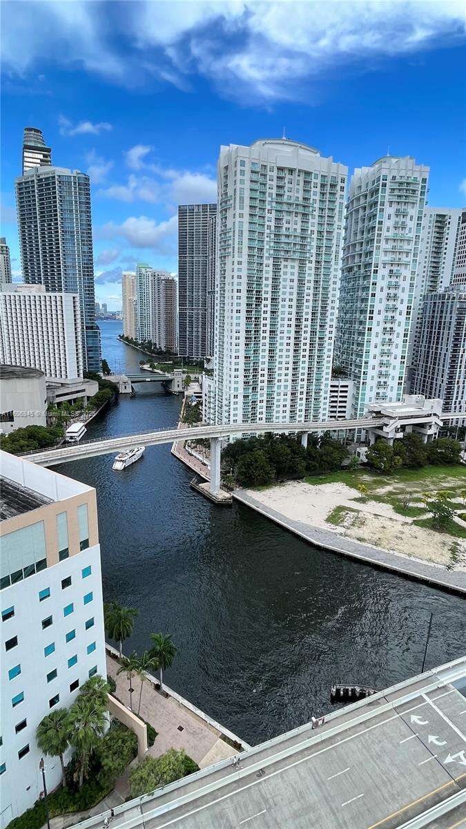 Wind By Neo at 350 Miami Ave, Miami, FL 33130 - For Sale photo 31
