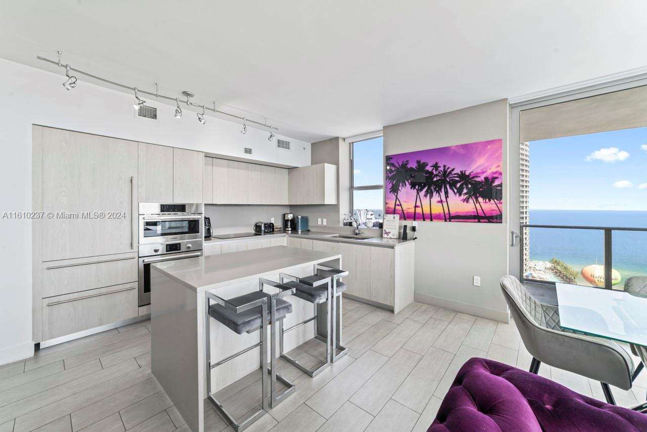 Hyde Beach House at 4010 Ocean Dr, Hollywood, FL 33019 - For Sale photo 11