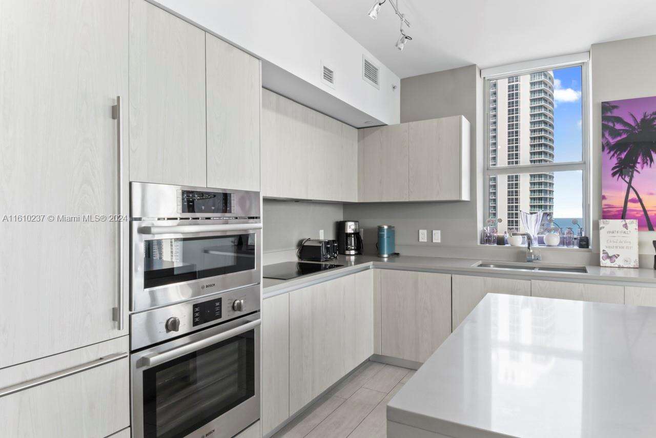Hyde Beach House at 4010 Ocean Dr, Hollywood, FL 33019 - For Sale photo 23