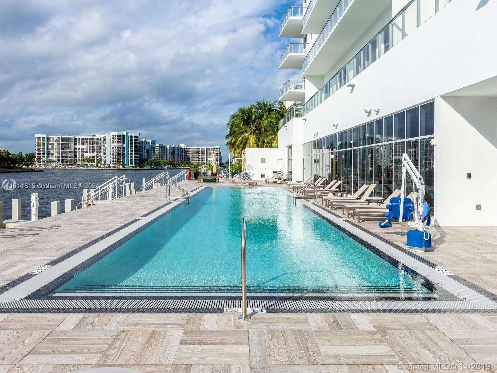 Hyde Beach House at Hollywood, FL 33019 - For Sale photo 16