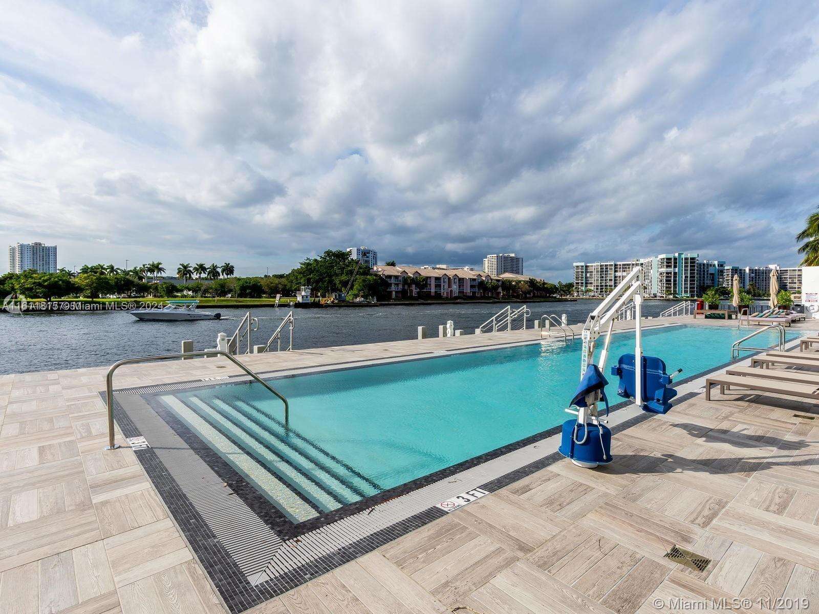 Hyde Beach House at Hollywood, FL 33019 - For Sale photo 19