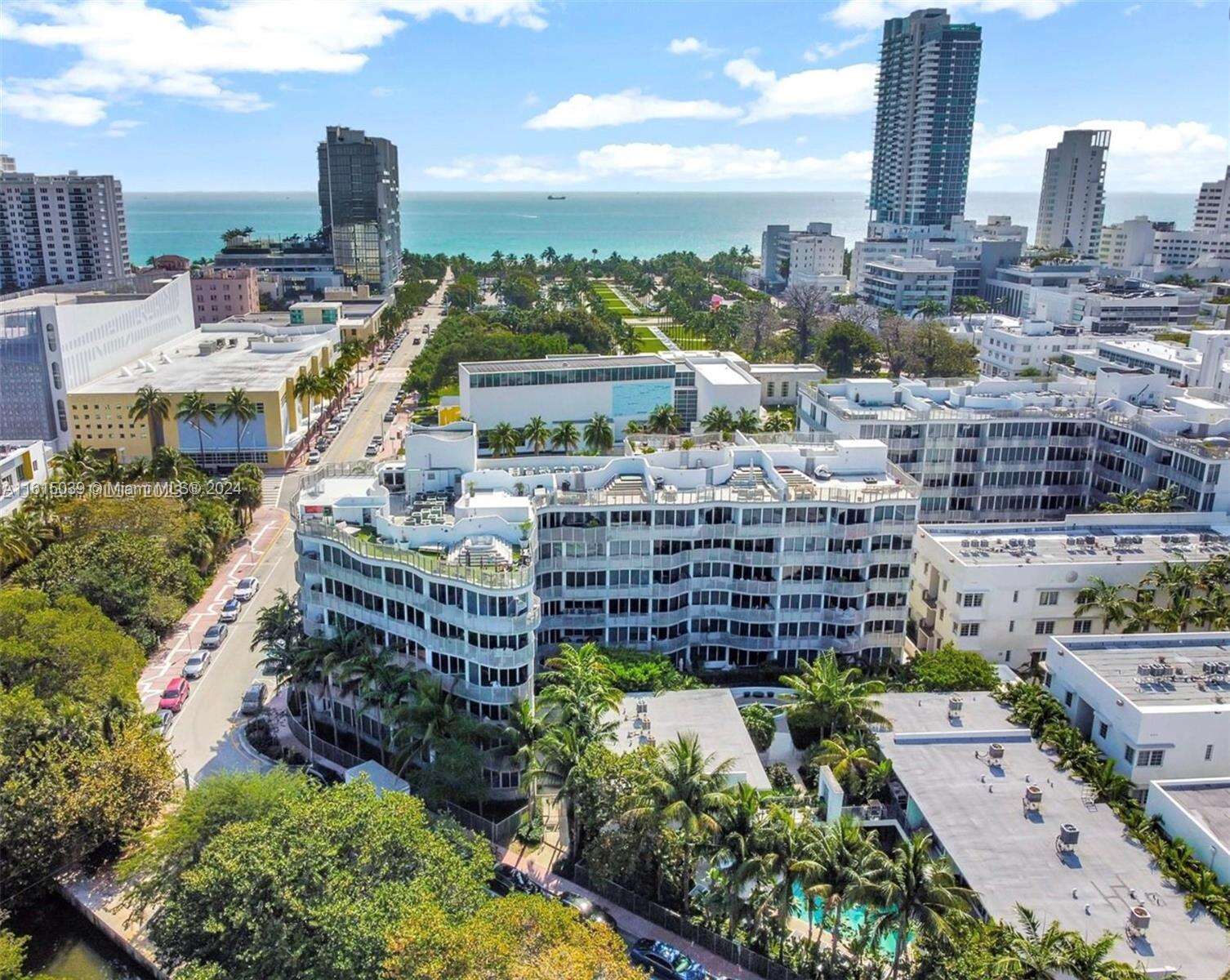 Artepark North at 2155 Washington Ct, Miami Beach, FL 33139 - For Sale photo 2